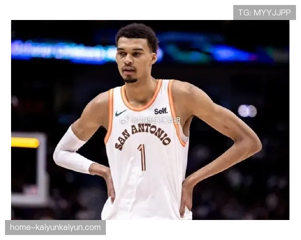 独行侠新秀后卫接受采访，谈如何适应NBA更高强度的无球跑动要求